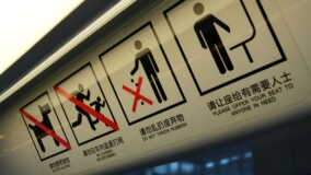 jak se správně chovat v čínském metru